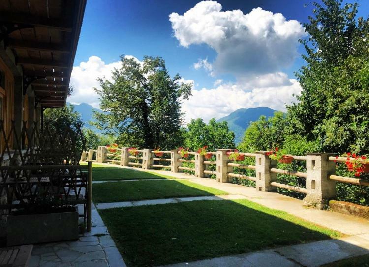 Agriturismo La Selvaggia Манделло-дель-Ларио Экстерьер фото